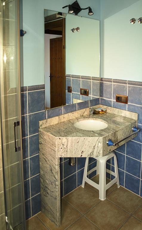 Apartamentos Rurales El Calama Zarza De Granadilla Szoba fotó